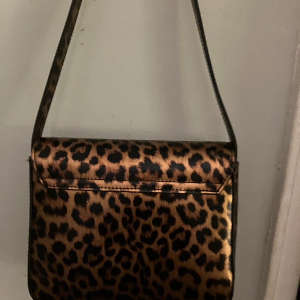 Kimchi Blue Mae Cheetah Bag🔥 - Picture 8 of 9